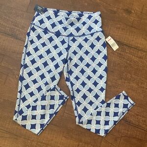 NWT Crown & Ivy athleisure leggings